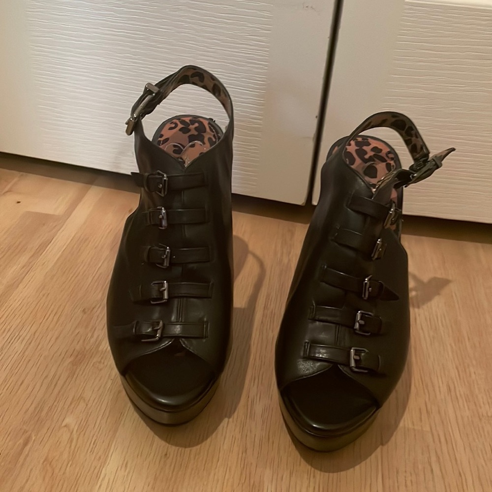 Jessica Simpson black wedge open toe shoes without box 7.5 37.5